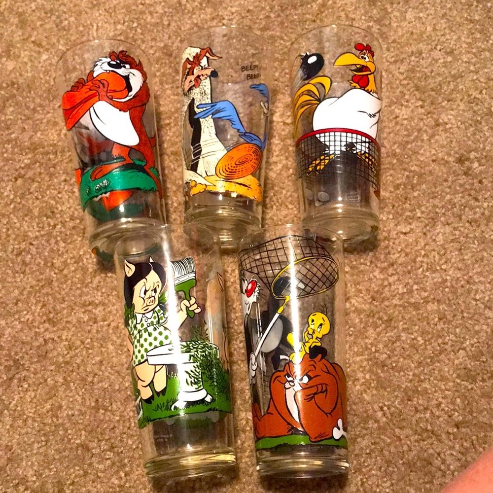 Vintage Warner bros glasses